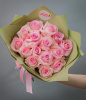 15 розовых роз