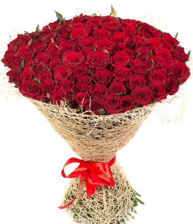 75 красных роз в сетке 60 см